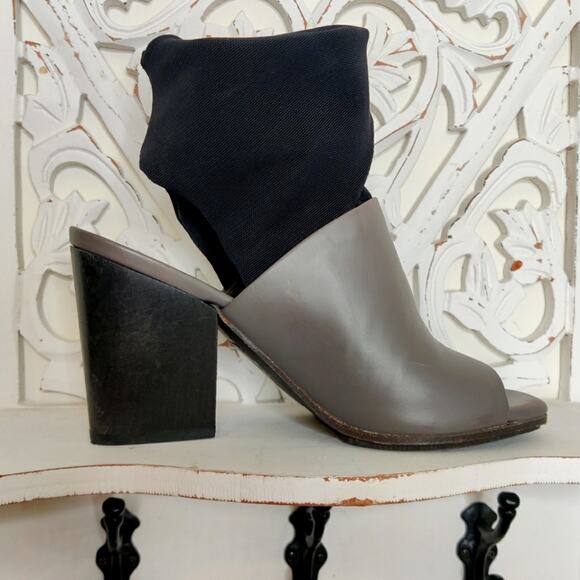 COCLICO Anthropologie 'Daus' Gray/Black Open Toe Heeled Ankle Boot Size 36.5 - Picture 1 of 10